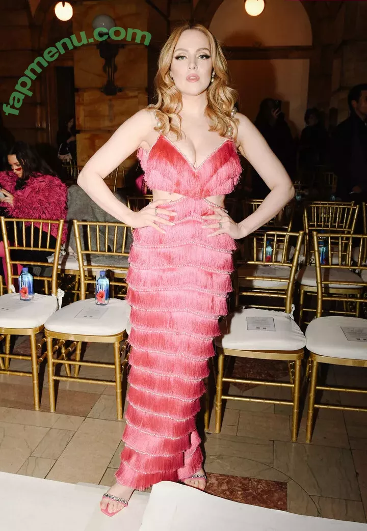 Elizabeth Gillies nude photo #0099 (ElizabethGilliesOfficial / LizGillies / lizgillz)