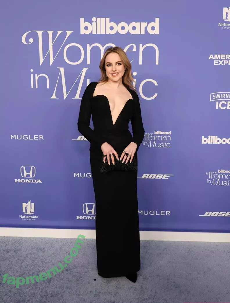 Elizabeth Gillies nude photo #0123 (ElizabethGilliesOfficial / LizGillies / lizgillz)