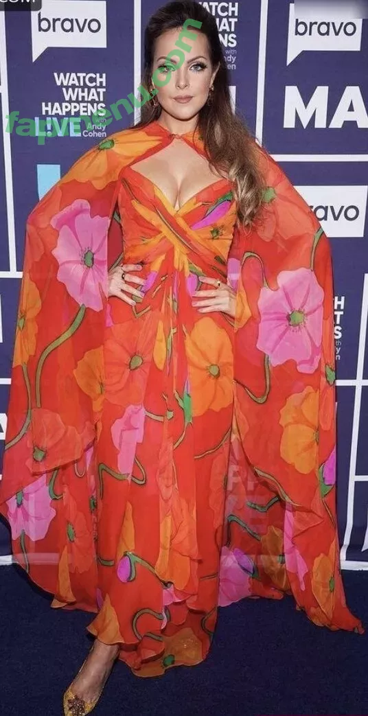 Elizabeth Gillies nude photo #0208 (ElizabethGilliesOfficial / LizGillies / lizgillz)