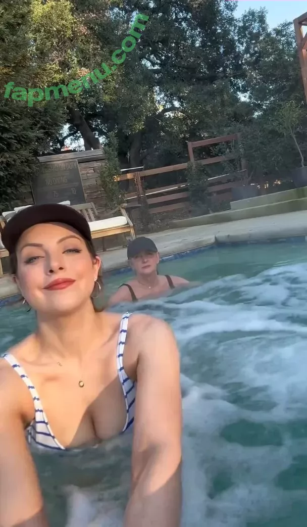 Elizabeth Gillies nude photo #0261 (ElizabethGilliesOfficial / LizGillies / lizgillz)