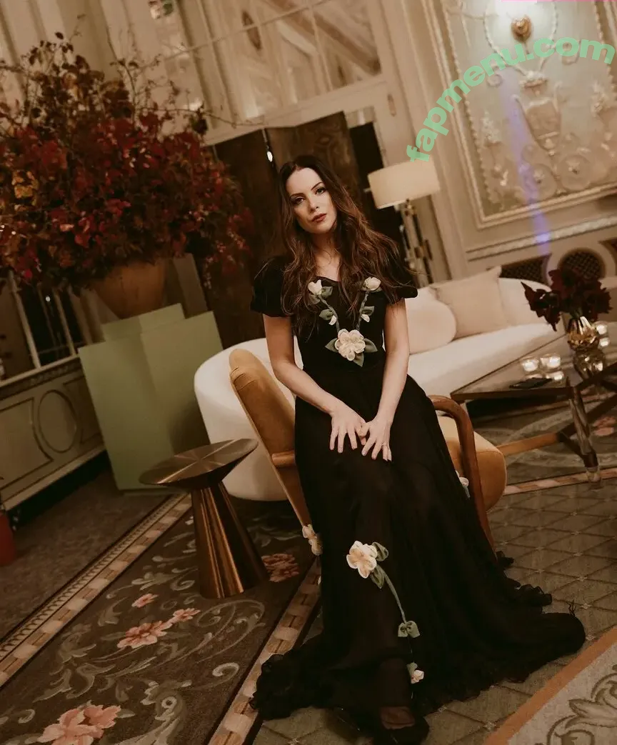 Elizabeth Gillies nude photo #0657 (lizgillz)