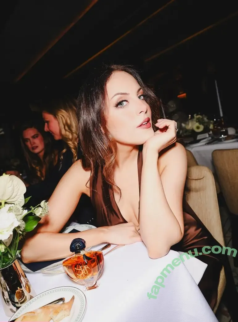 Elizabeth Gillies nude photo #0673 (lizgillz)