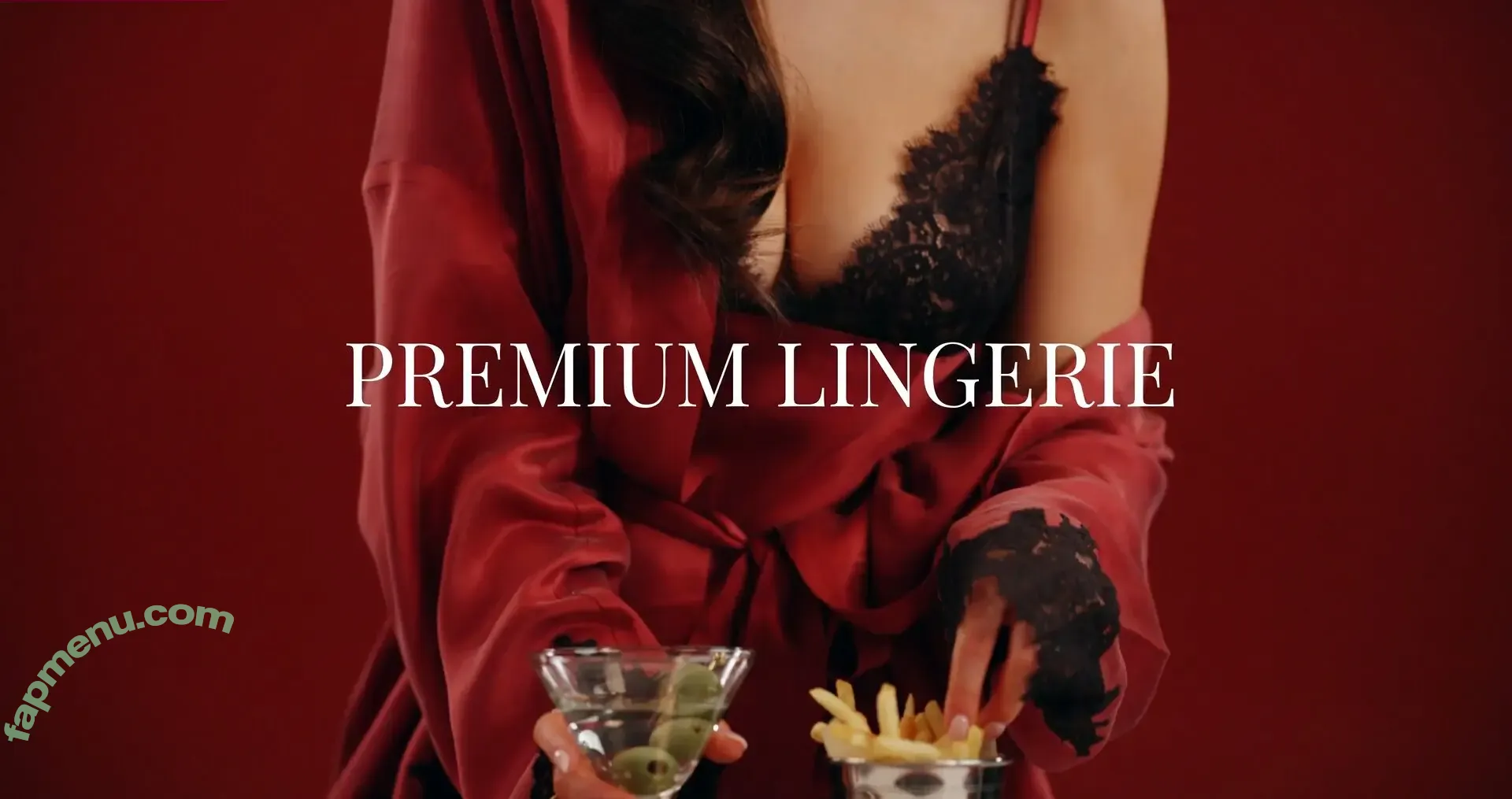 Elizabeth Gillies nude photo #0729 (ElizabethGilliesOfficial / LizGillies / lizgillz)