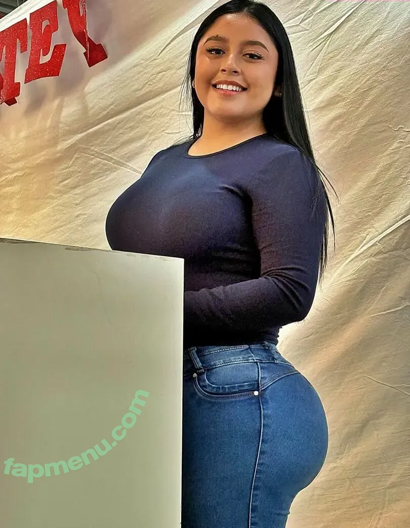 Elizabeth González nude photo #0002 (Elizabeth Gonzalez / Elizabeth27gt / elizabethgonzalezgt27)