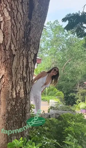 Elizabeth Hurley / elizabethhurley1 nude photo #0791