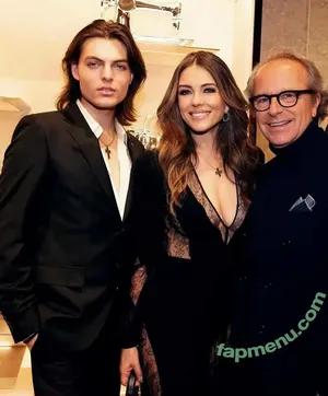 Elizabeth Hurley / elizabethhurley1 nude photo #0902