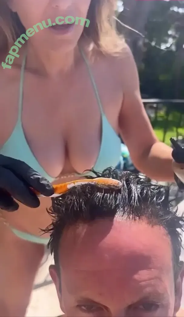 Elizabeth Hurley nude photo #0522 (elizabethhurley1)