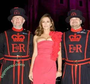 Elizabeth Hurley / elizabethhurley1 nude photo #1012