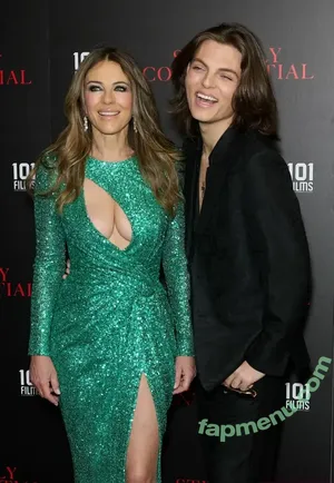 Elizabeth Hurley / elizabethhurley1 nude photo #1044