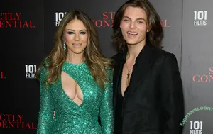 Elizabeth Hurley / elizabethhurley1 nude photo #1046