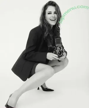 Elizabeth Hurley / elizabethhurley1 nude photo #1070