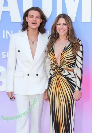 Elizabeth Hurley / elizabethhurley1 nude photo #1083