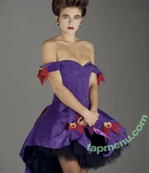 Elizabeth Hurley / elizabethhurley1 nude photo #1728