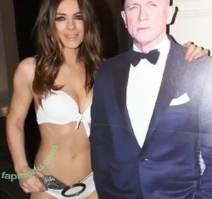 Elizabeth Hurley / elizabethhurley1 nude photo #1754