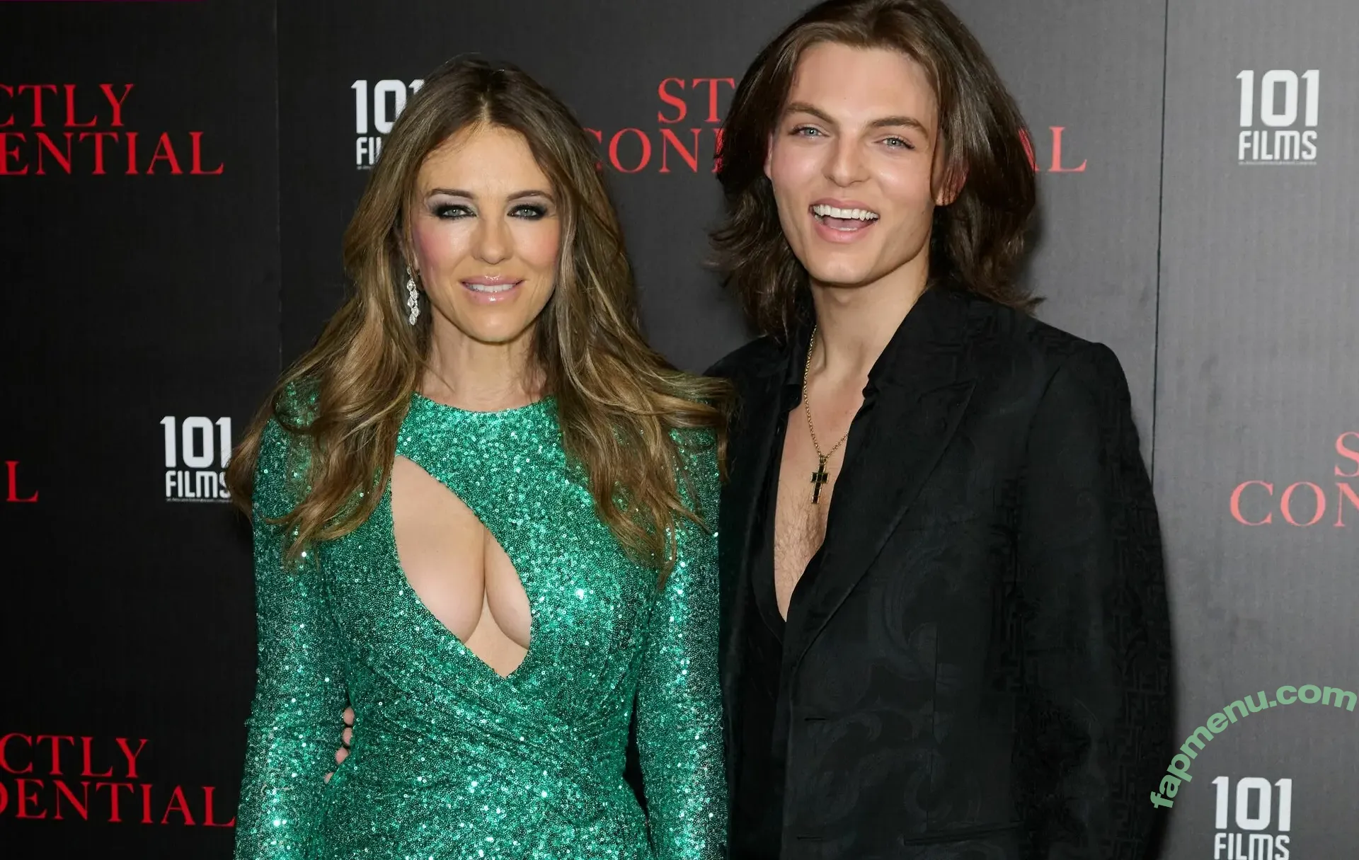 Elizabeth Hurley nude photo #1046 (elizabethhurley1)