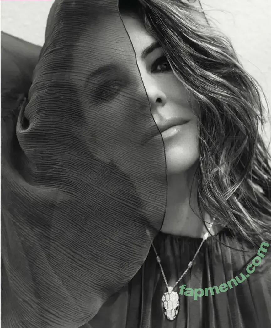 Elizabeth Hurley nude photo #1072 (elizabethhurley1)