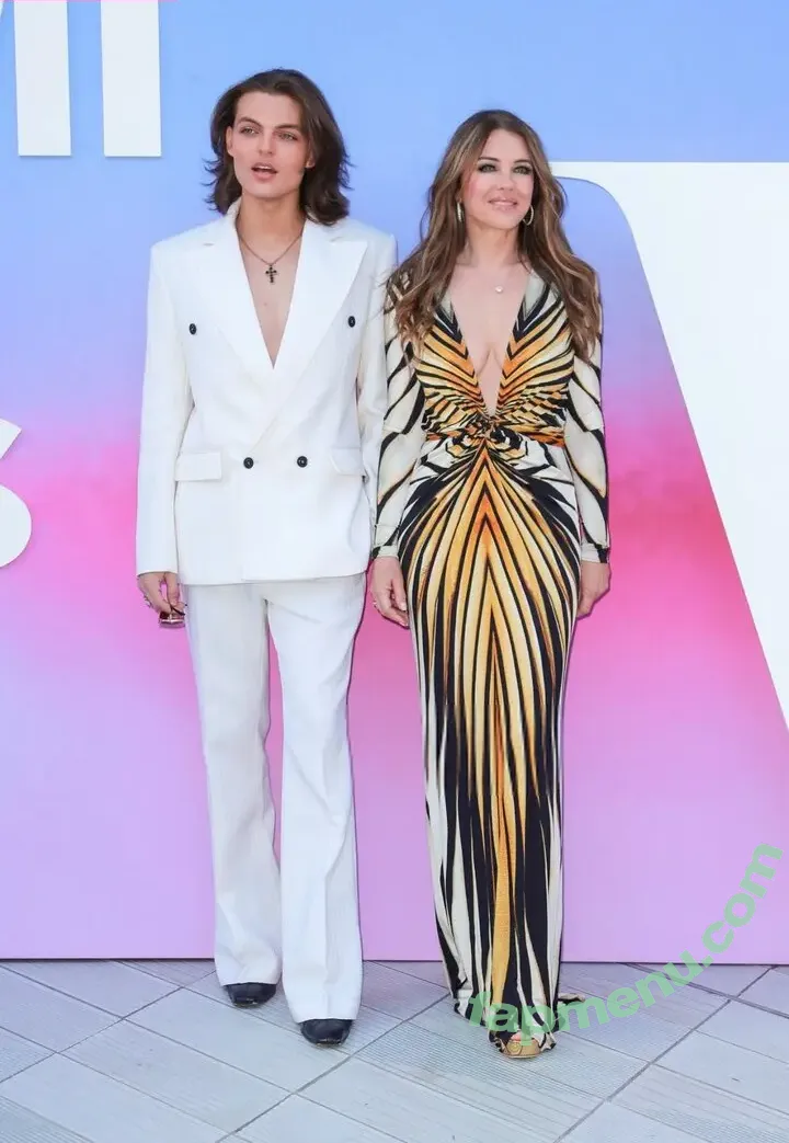 Elizabeth Hurley nude photo #1082 (elizabethhurley1)