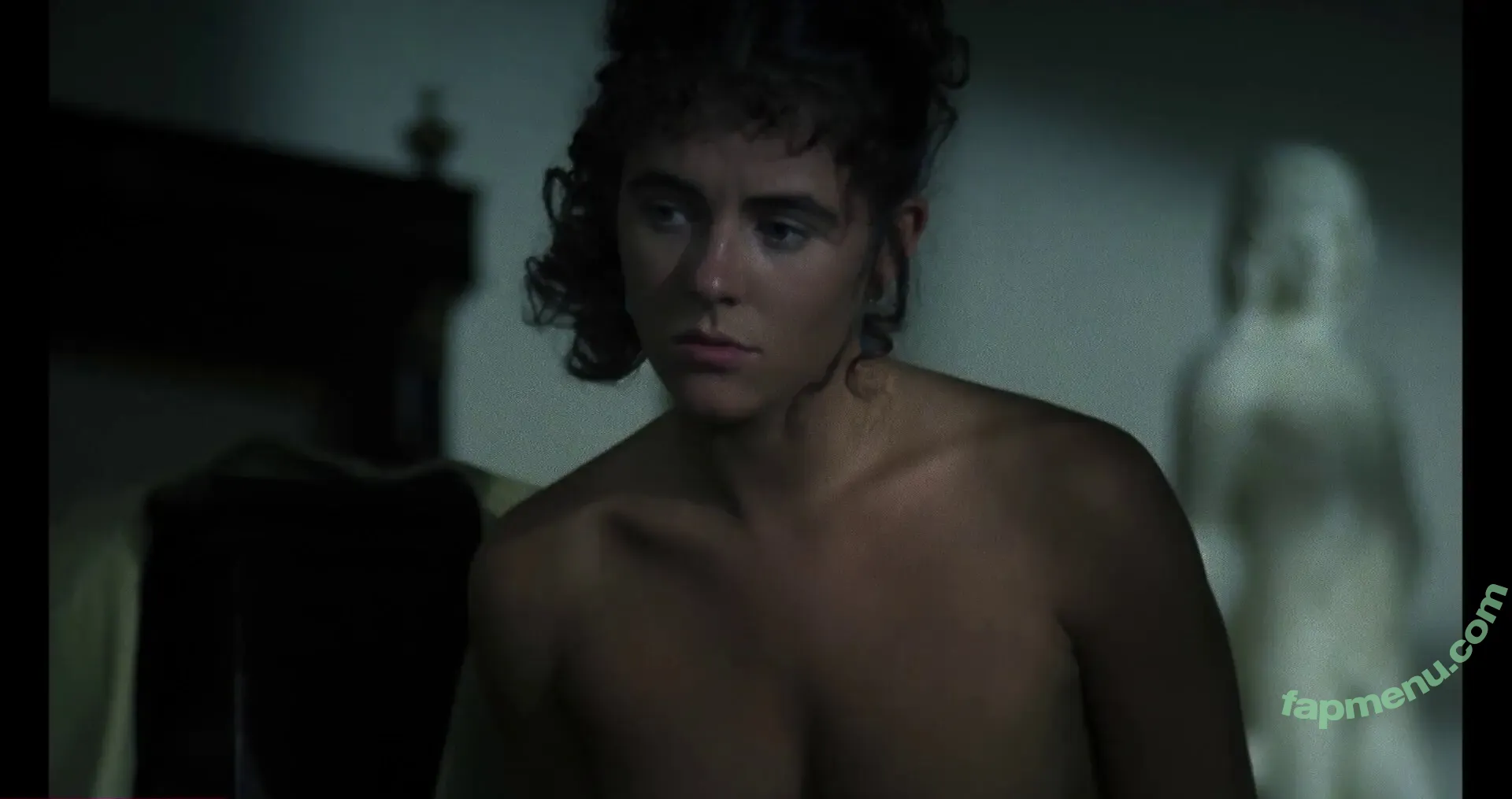 Elizabeth Hurley nude photo #1438 (elizabethhurley / elizabethhurley1)