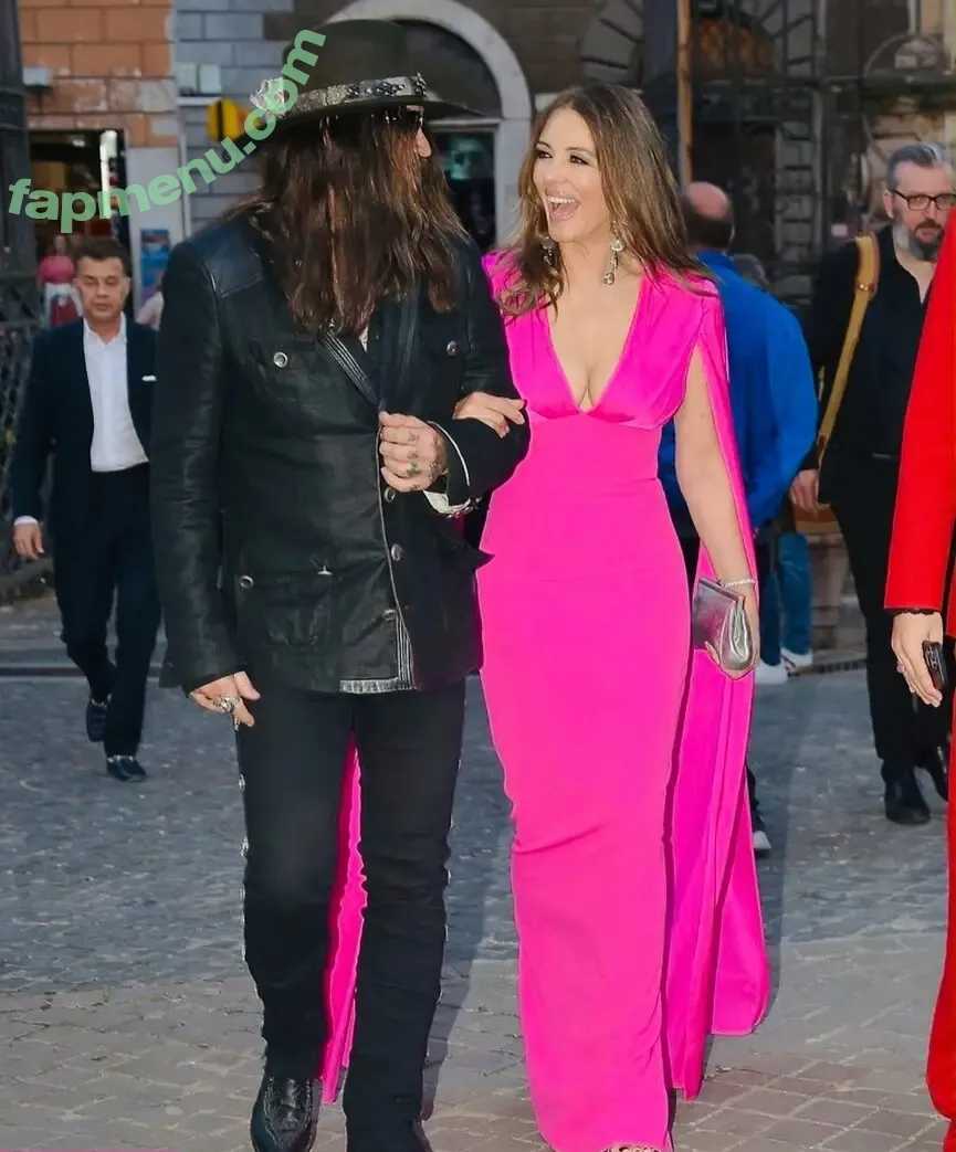 Elizabeth Hurley nude photo #1587 (elizabethhurley1)