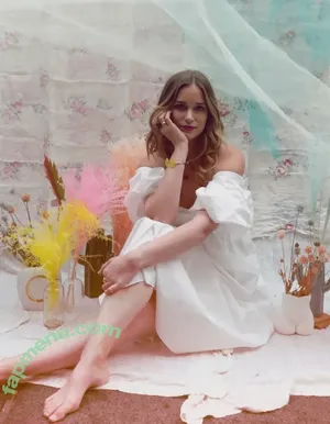 Elizabeth Lail / elizabethdlail / elizabethlail nude photo #0081