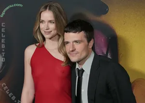 Elizabeth Lail / elizabethdlail / elizabethlail nude photo #0099