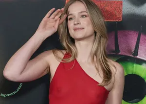 Elizabeth Lail / elizabethdlail / elizabethlail nude photo #0117