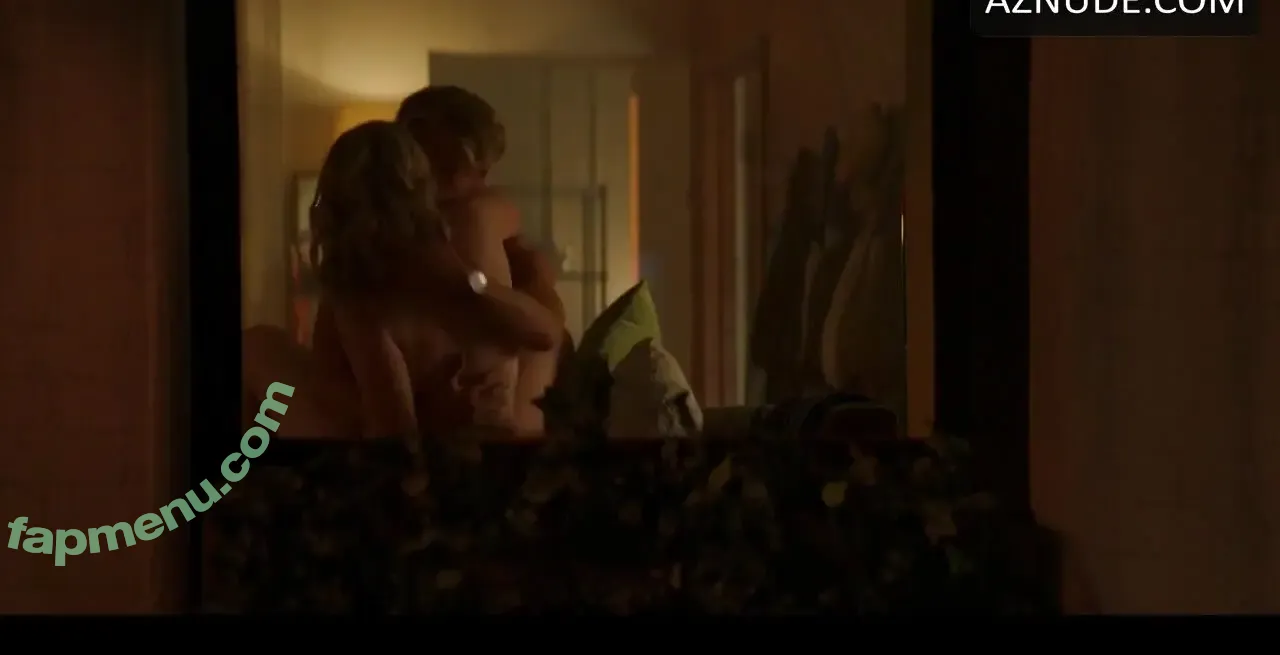 Elizabeth Lail nude photo #0062 (elizabethdlail / elizabethlail)