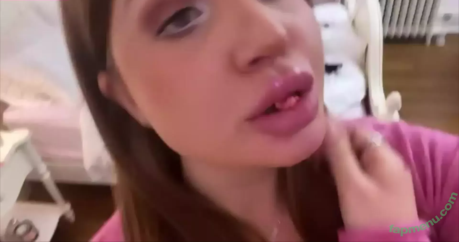 Elizabeth M nude photo #0390 (elizabethkm / elizabethnyk)