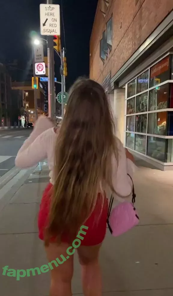 Elizabeth M nude photo #0395 (elizabethkm / elizabethnyk)