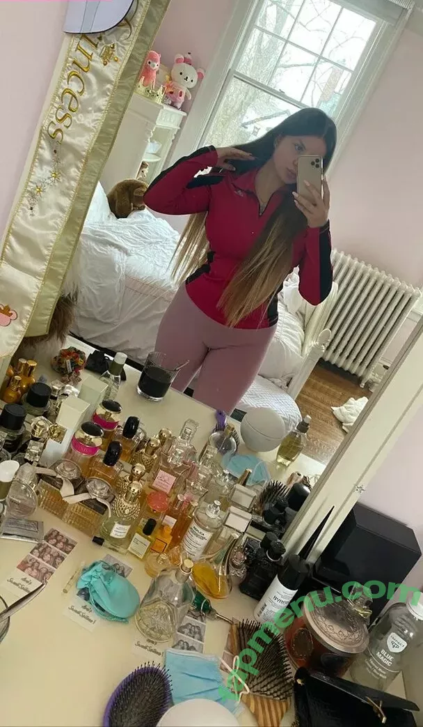 Elizabeth M nude photo #0436 (elizabethkm / elizabethnyk)