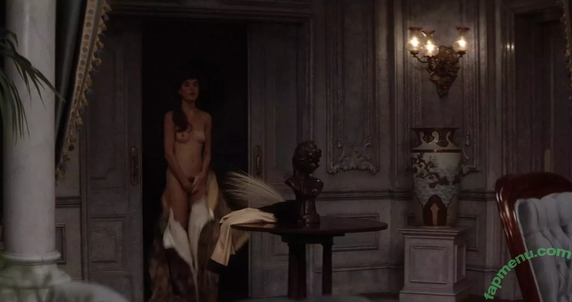 Elizabeth McGovern nude photo #0004 (Elizabeth McGovern)