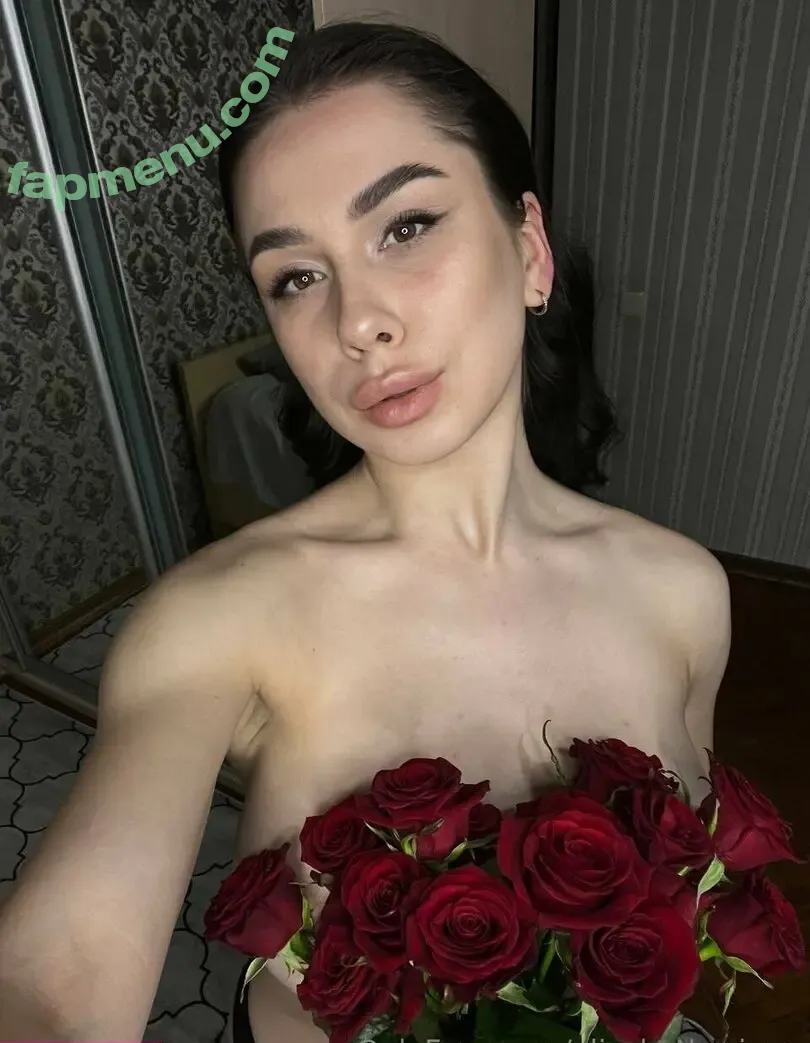 elizabeth_natural nude photo #0036 (naturally.elizabeth)