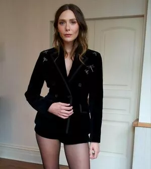 Elizabeth Olsen / elizabetholsendaily / lizabeth_olsen nude photo #1496