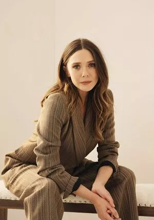 Elizabeth Olsen / elizabetholsendaily / lizabeth_olsen nude photo #1598