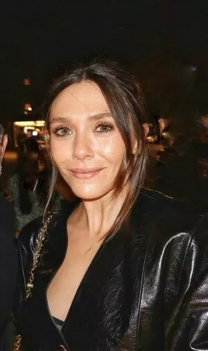 Elizabeth Olsen / elizabetholsendaily / lizabeth_olsen nude photo #1895