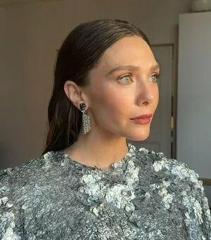 Elizabeth Olsen / elizabetholsendaily / lizabeth_olsen nude photo #1929