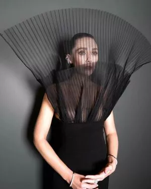 Elizabeth Olsen / elizabetholsendaily / lizabeth_olsen nude photo #1983