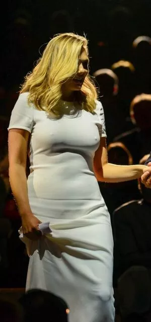 Elizabeth Olsen / elizabetholsendaily / lizabeth_olsen nude photo #1990