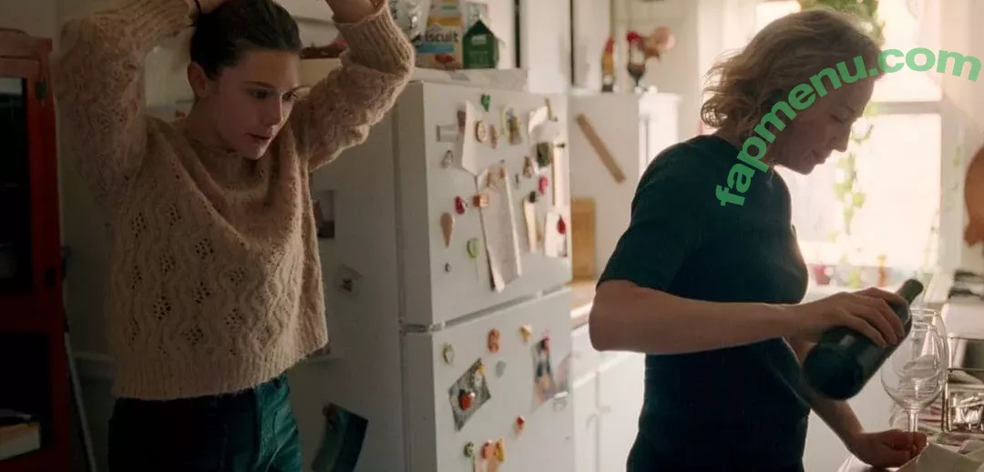 Elizabeth Olsen nude photo #1919 (elizabetholsendaily / lizabeth_olsen)