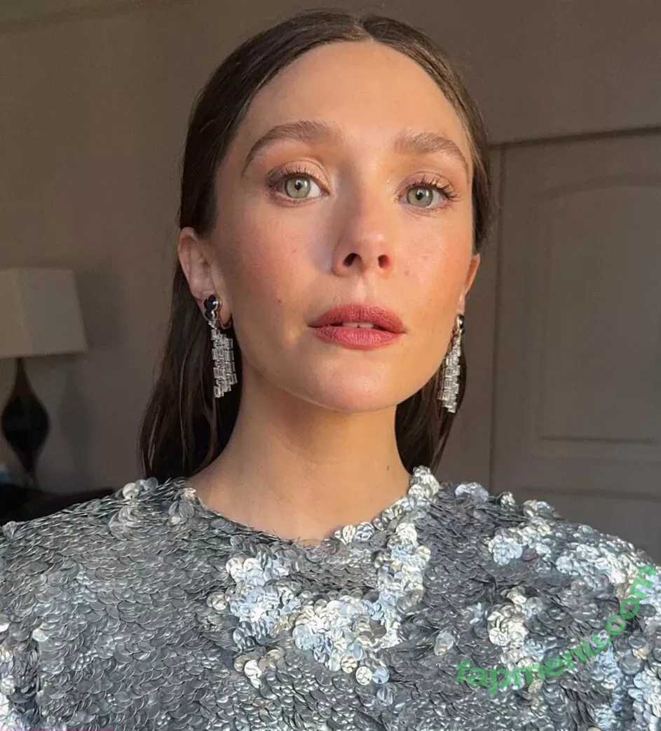 Elizabeth Olsen nude photo #1928 (elizabetholsendaily / lizabeth_olsen)