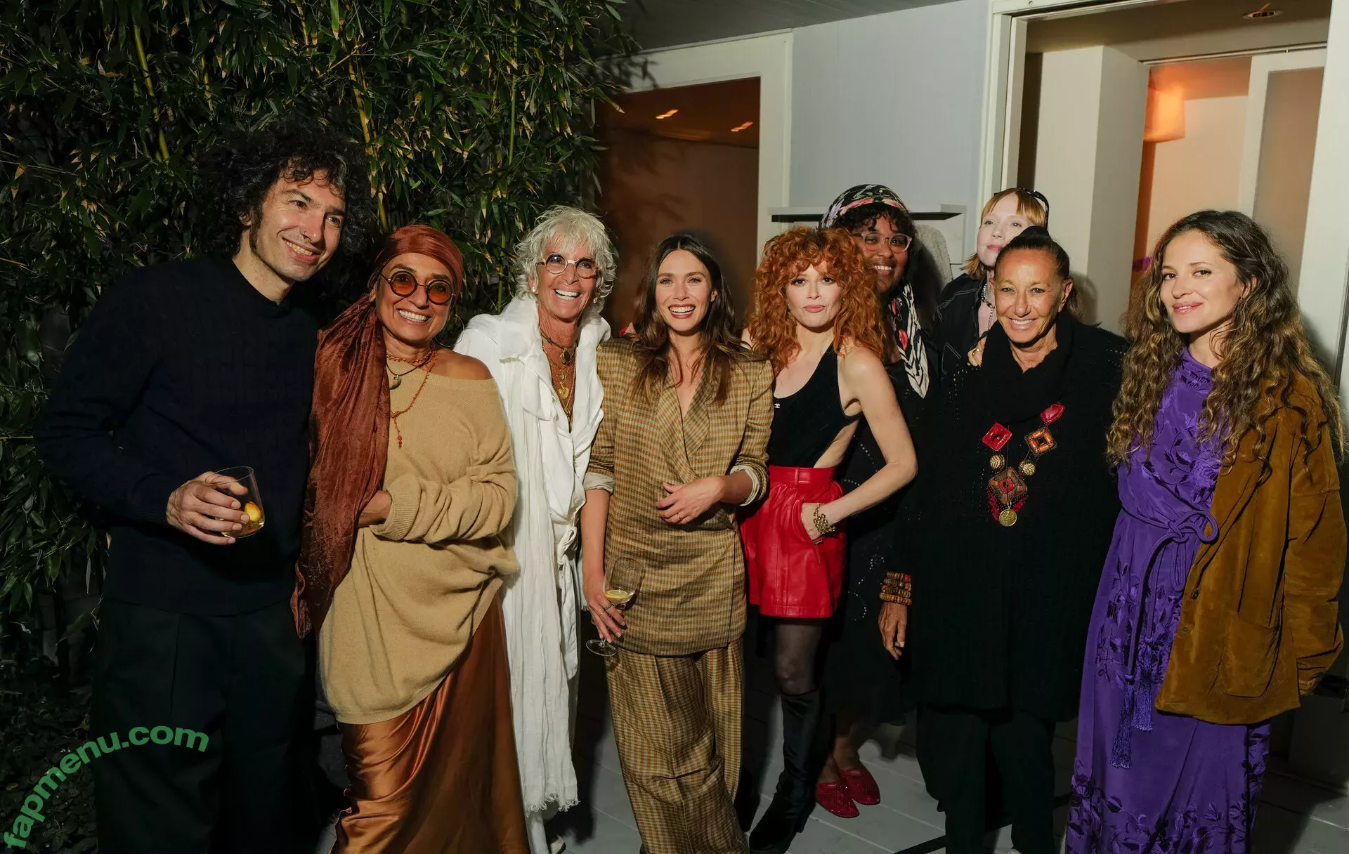 Elizabeth Olsen nude photo #1955 (elizabetholsendaily / lizabeth_olsen)