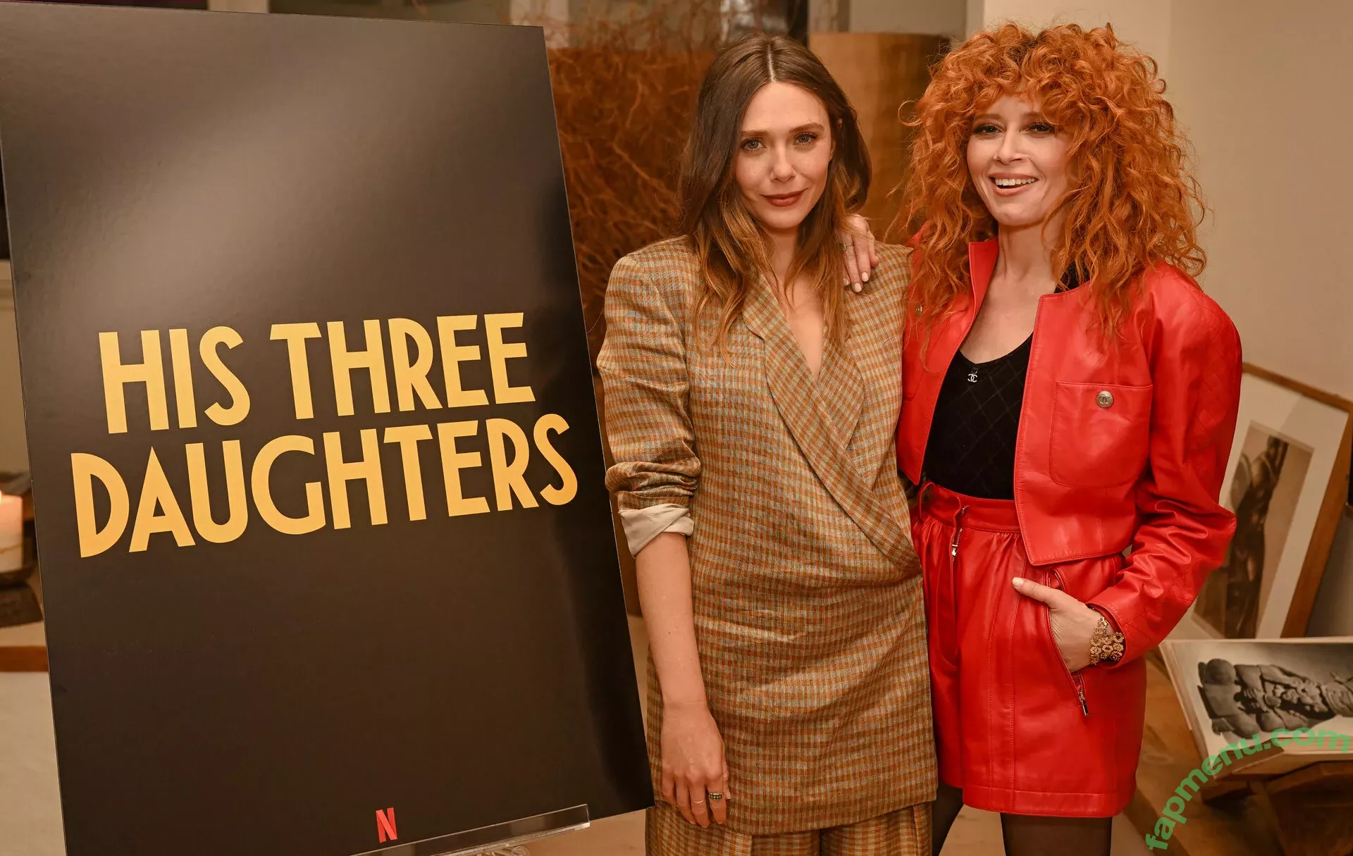 Elizabeth Olsen nude photo #1962 (elizabetholsendaily / lizabeth_olsen)