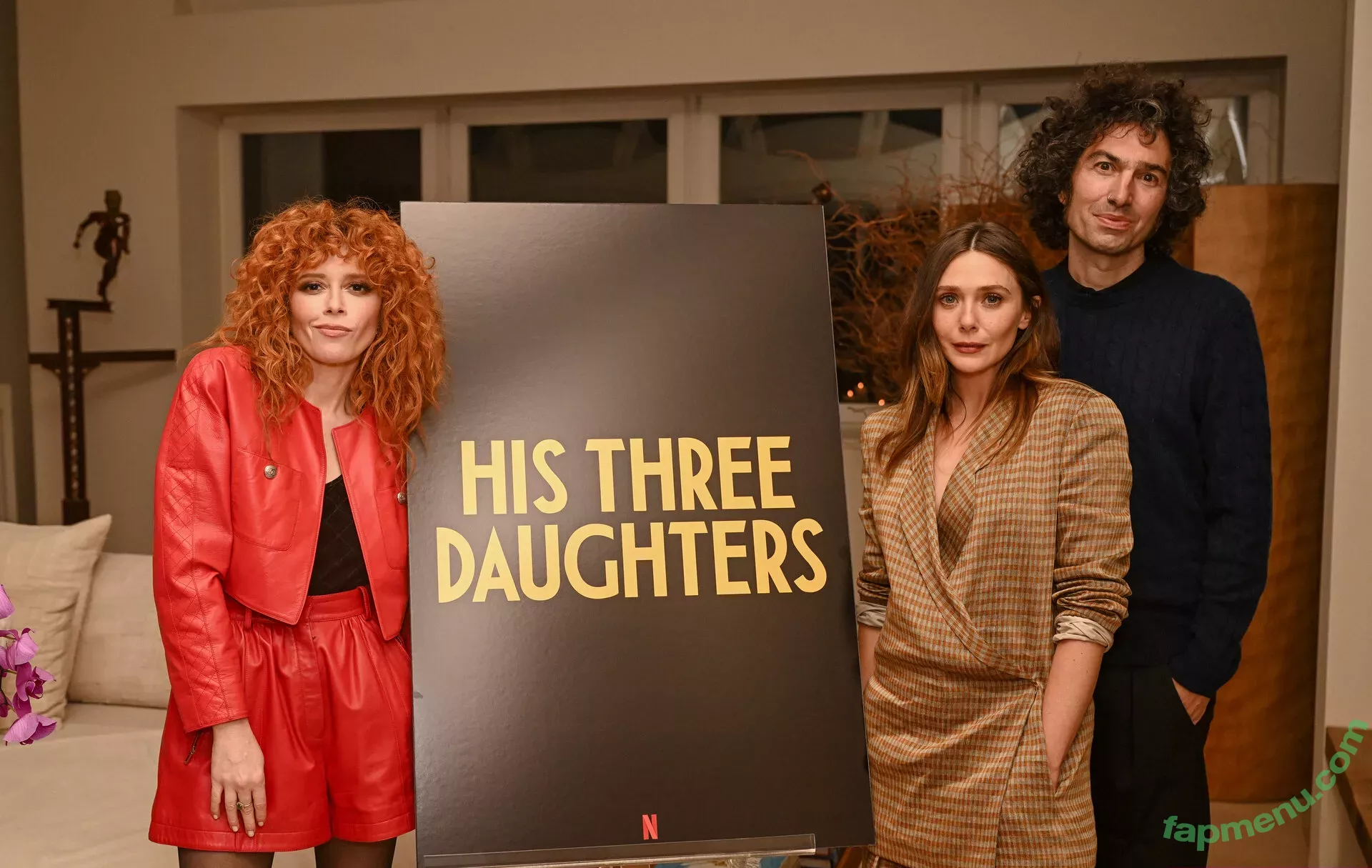 Elizabeth Olsen nude photo #1964 (elizabetholsendaily / lizabeth_olsen)