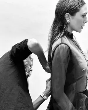 Elizabeth Olsen / elizabetholsendaily / lizabeth_olsen nude photo #2002