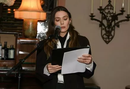 Elizabeth Olsen / elizabetholsendaily / lizabeth_olsen nude photo #2026