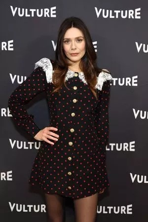 Elizabeth Olsen / elizabetholsendaily / lizabeth_olsen nude photo #2037