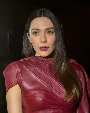 Elizabeth Olsen / elizabetholsendaily / lizabeth_olsen nude photo #2094