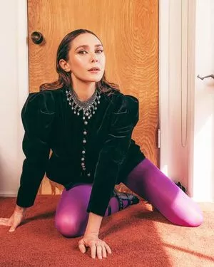 Elizabeth Olsen / elizabetholsendaily / lizabeth_olsen nude photo #2115