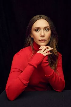 Elizabeth Olsen / elizabetholsendaily / lizabeth_olsen nude photo #2146