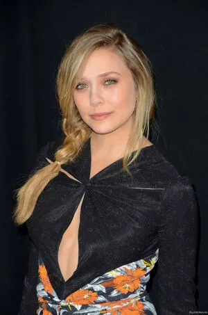 Elizabeth Olsen / elizabetholsendaily / lizabeth_olsen nude photo #2218